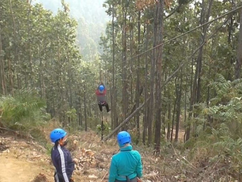 चन्द्रागिरिमा जीपलाइन सञ्चालन
